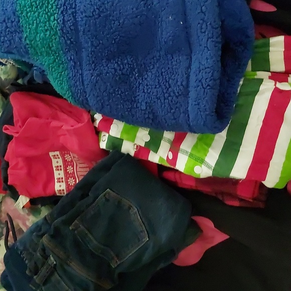 Boys lot size 2t - Picture 1 of 1